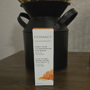 Farmacy Honey Glow 17% Resurfacing Acid Serum